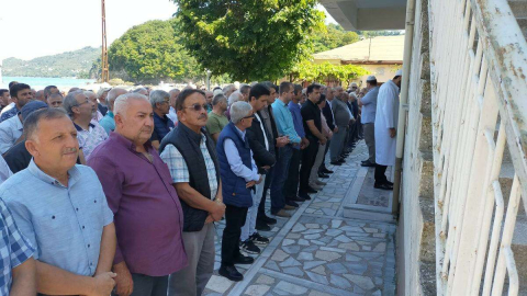 Nihat Kurt Hakka Yürüdü