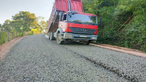 13 Günde 10 Kilometre Emilsiyonlu Asfalt Yol