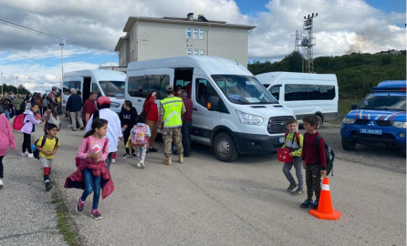 Jandarmadan Çocuklar ve Gençler İçin Uygulamalı Eğitim