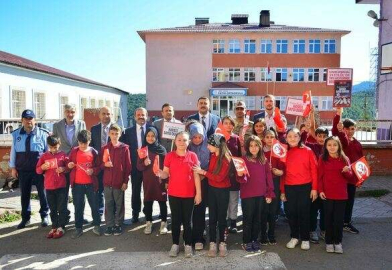 Akkuş ve Çaybaşı’da Yayalara Öncelik