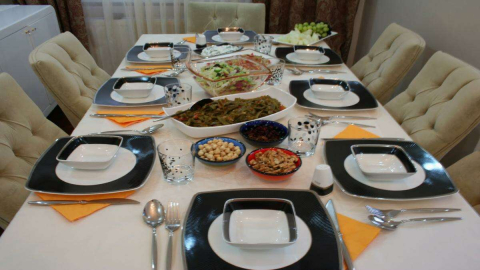 BU YIL İFTARA MİSAFİR DAVET ETMEK OLDUKÇA TUZLU
