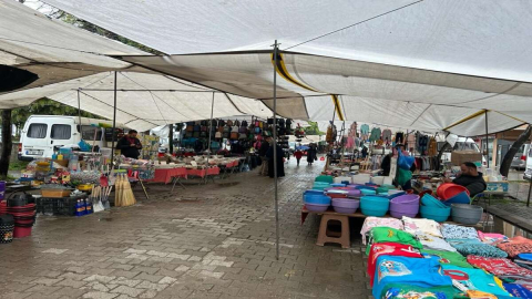 GERİDE KALAN PAZARCILAR ÇÖZÜM BEKLİYOR