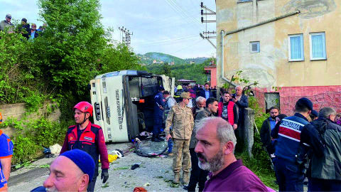 TRABZON’DA KORKUNÇ KAZA: 4 ÖLÜ,  20 YARALI