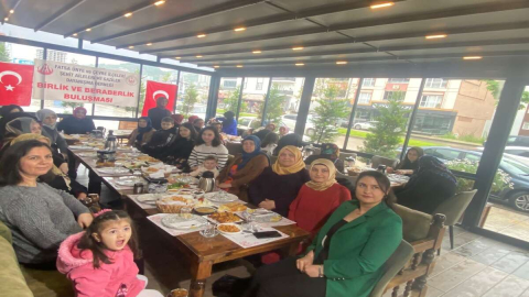 EN BURUK ANNELER GÜNÜ