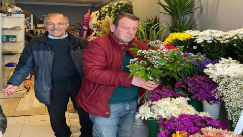BU YIL ANNELER GÜNÜ ÇİÇEKÇİLERDE DURGUN GEÇİYOR