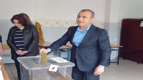 VALİ SONEL OYUNU KULLANDI