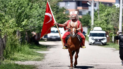 YENİÇERİ OYUNU KULLANDI