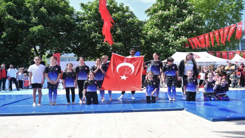 104 YILDIR DİNMEYEN COŞKU