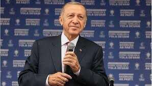 “Dipsiz Karanlıkta Debelenenler Umut Veremez”