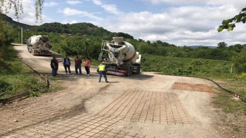 İkizce’de Mahalle Yollarına Beton Konforu