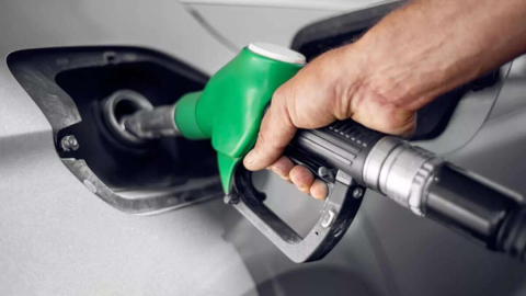 BENZİN YENİDEN 20 TL’Yİ AŞTI