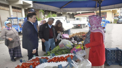 Kaymakam Sakızcı Pazara İndi