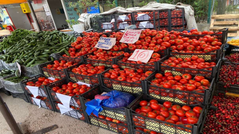 PAZARCILAR BAĞIRDI; ‘BU FİYATLAR BEDAVA’
