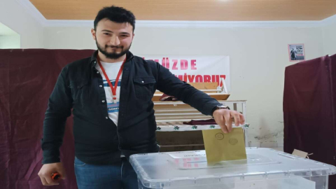 AKYAZI "DEMOKRASİYE KAN BULAŞMASIN"