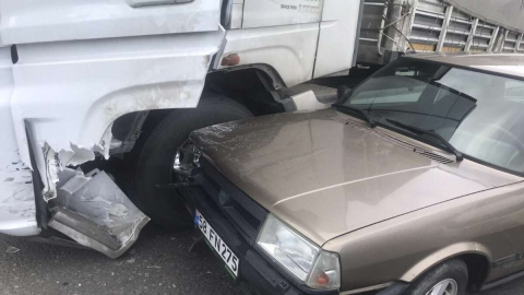 OTOMOBİL KÖR NOKTAYA DENK GELDİ