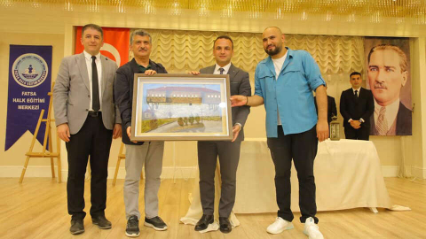 İLK KEZ DÜZENLENEN MÜZAYEDEDE 600 BİN TL BAĞIŞ TOPLANDI