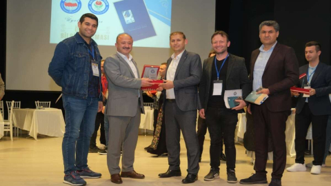 Mehmet Akif İnan Yarışması’nda Eğitim-Bir Sen Ünye 2’inci Oldu