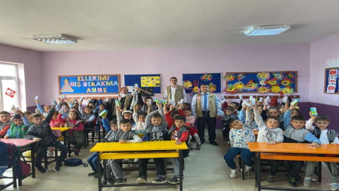 Minikler Süte Doydu