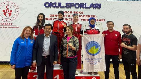 SPORCULARDAN ÜST ÜSTE BAŞARI GELİYOR