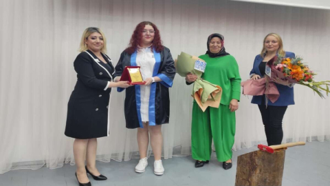 KIZINI MUTLU GÜNÜNDE YALNIZ BIRAKMADI