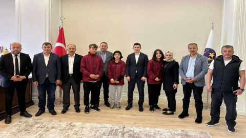 Başarılı Öğrenciler Ödüllendirildi