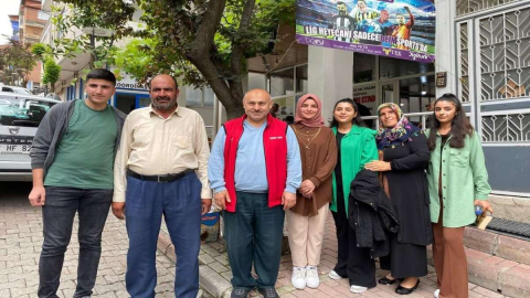 Depremzede Aile Memleketine Dönüyor