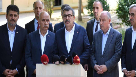 BAKAN TEKİN: 1 EYLÜL'DE HİÇBİR SIKINTI YAŞAMADAN EĞİTİM ÖĞRETİME BAŞLAYACAĞIZ