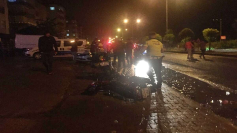 Motosiklet Sürücüleri Kafa Kafaya Çarpıştı: 2 Yaralı