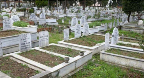 Arefe günü neden mezarlıklara gideriz