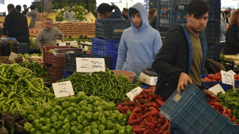 Açlık sınırı 10 bin 373 TL’ye yükseldi