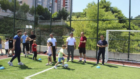 Atinkaya yaz kurslarını ziyaret etti
