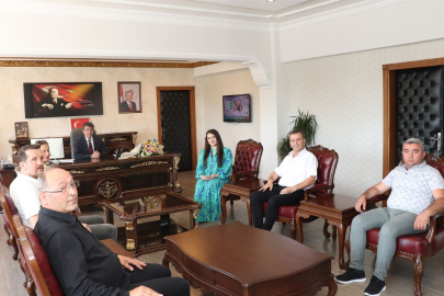 KAYMAKAM KULA’YA ŞÜHEDALAR ZİYARETİ