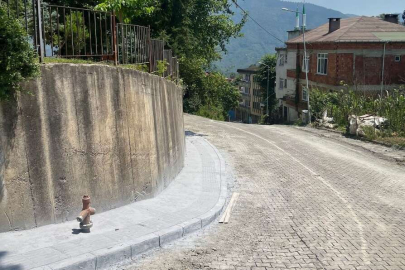 "GÖNÜLLERE GİDEN YOLLAR YAPIYORUZ”