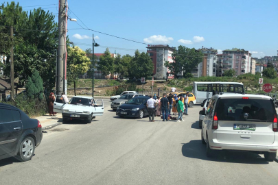 YAŞLI KADINA ARABA ÇARPTI