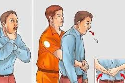 HEİMLİCH MANEVRASI HAYAT KURTARIYOR