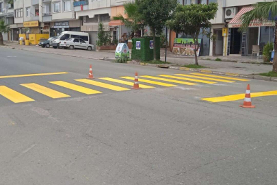 ÜNYE’DE YAYA GEÇİTLERİ YENİLENİYOR
