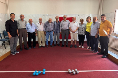 HUZUREVİNDE BOCCE OYUNU