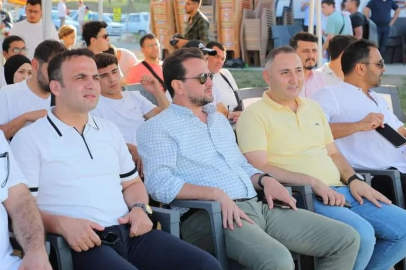 "TURNUVALARA KATILAN TÜM TAKIMLARI TEBRİK EDİYORUM"