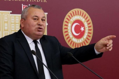 “CHP’Lİ BÜROKRATLAR GÖREVDEN ALINDI”