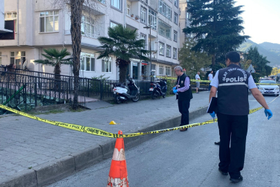 ŞEHRİN ORTASINDA ARAÇTAN HAVAYA ATEŞ AÇTILAR
