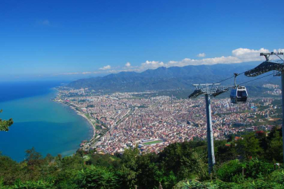 GURBETÇİLER BOZTEPE’Yİ GÖRMEDEN GİTMİYOR