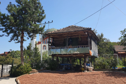 AMBARLAR TARİHE KARIŞIYOR