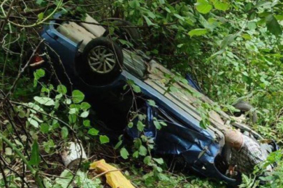 OTOMOBİL FINDIK BAHÇESİNE UÇTU: 1 YARALI