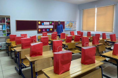 MİNİKLER İÇİN HEDİYELER HAZIRLANDI