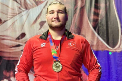 BAŞKAN KİBAR ŞAMPİYONU KUTLADI