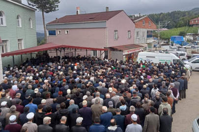 EMİRHAN SON YOLCULUĞUNA UĞURLANDI