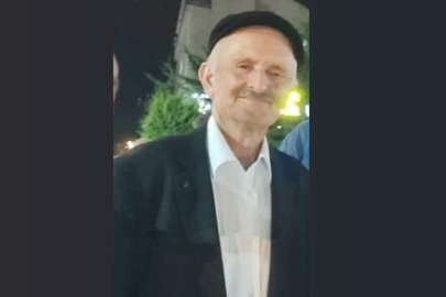 YAŞLI ADAM EVİNİN ÖNÜNDE ÖLÜ BULUNDU