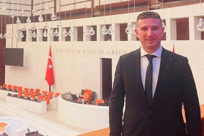 ERKEN VE YÖNETİMİ İSTİFASINI İSTEDİ