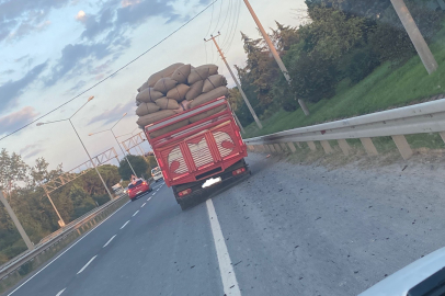 KAMYON SÜRÜCÜSÜ KAZAYI TEYET GEÇTİ