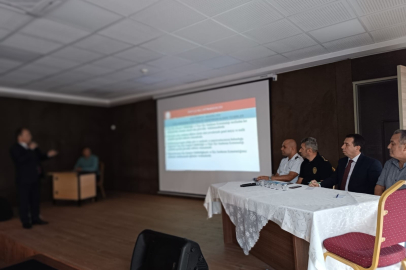 ÜNYE’DE OKUL GÜVENLİĞİ TOPLANTISI YAPILDI